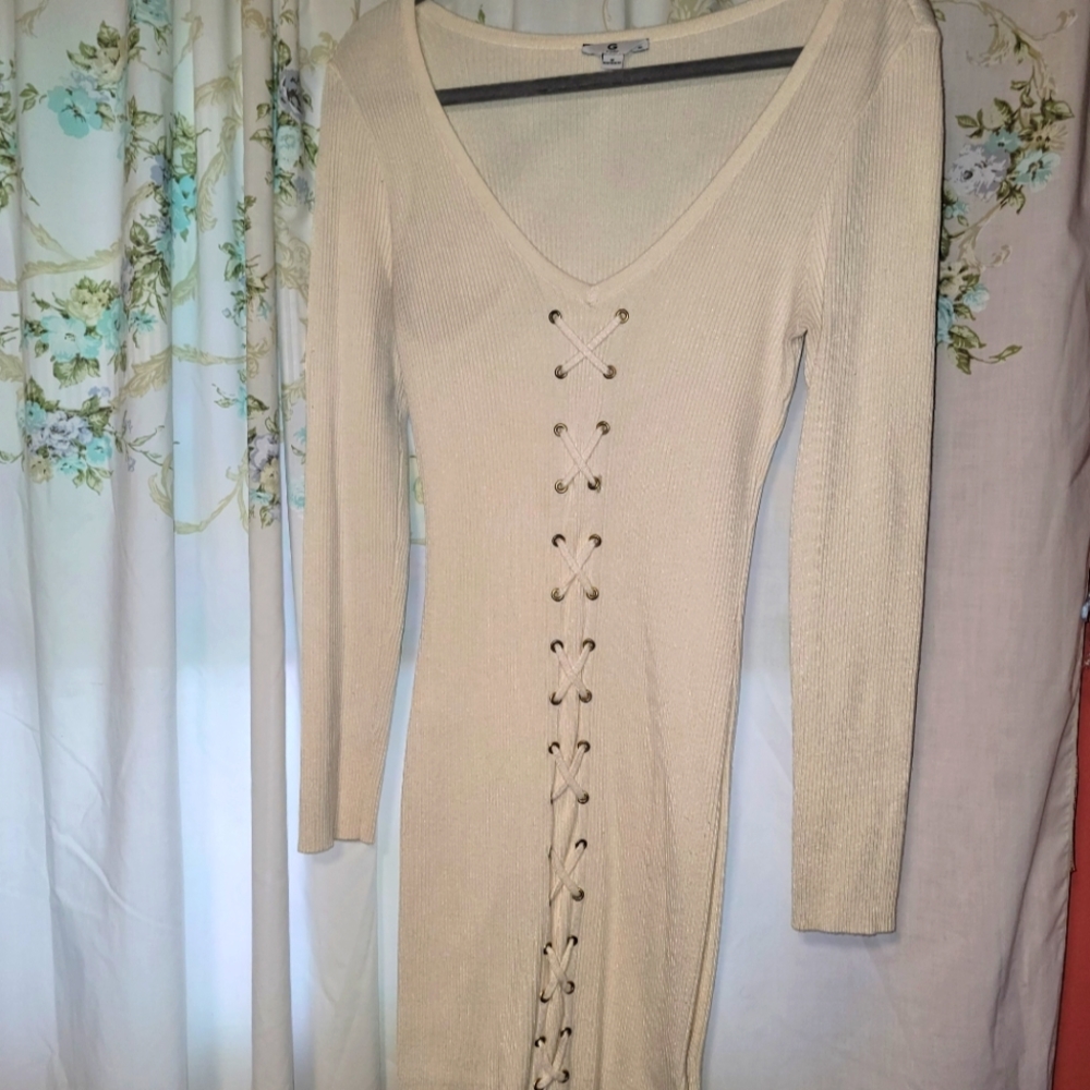 Medium size GUESS dress